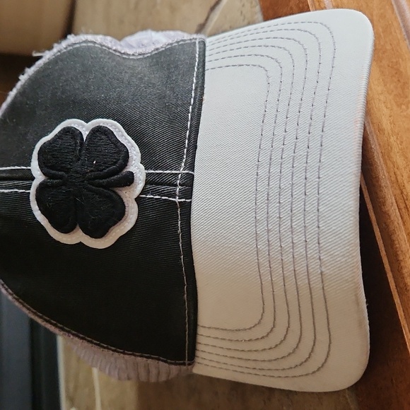 Black Clover Live Lucky ball cap black and gray - Picture 2 of 12